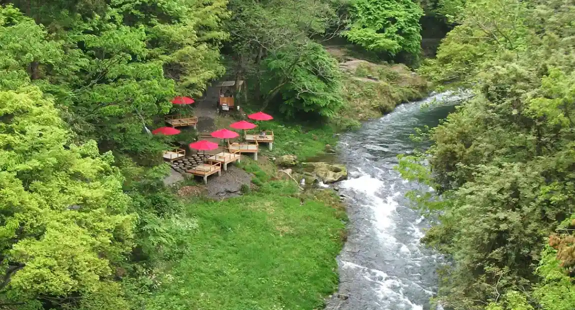 鶏仙渓遊歩道